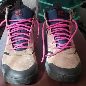 Vans UltraRange Boots